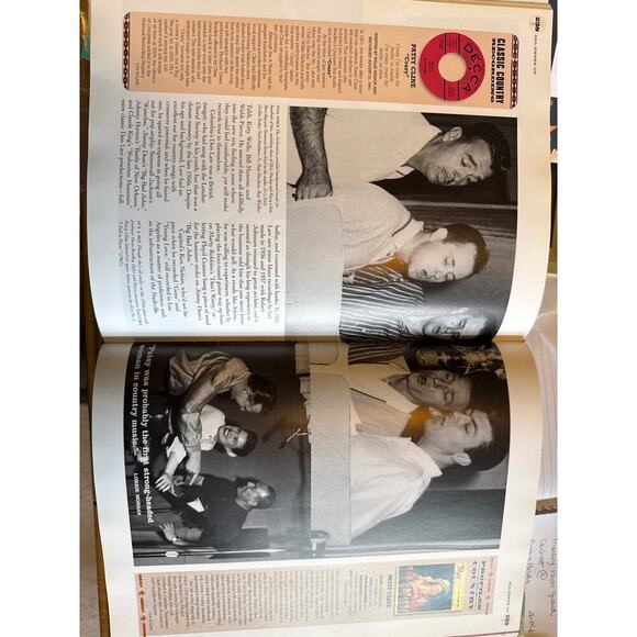 DK BOOKS- COUNTRY MUSIC IN AMERICA - NEW - Picture 3 of 6